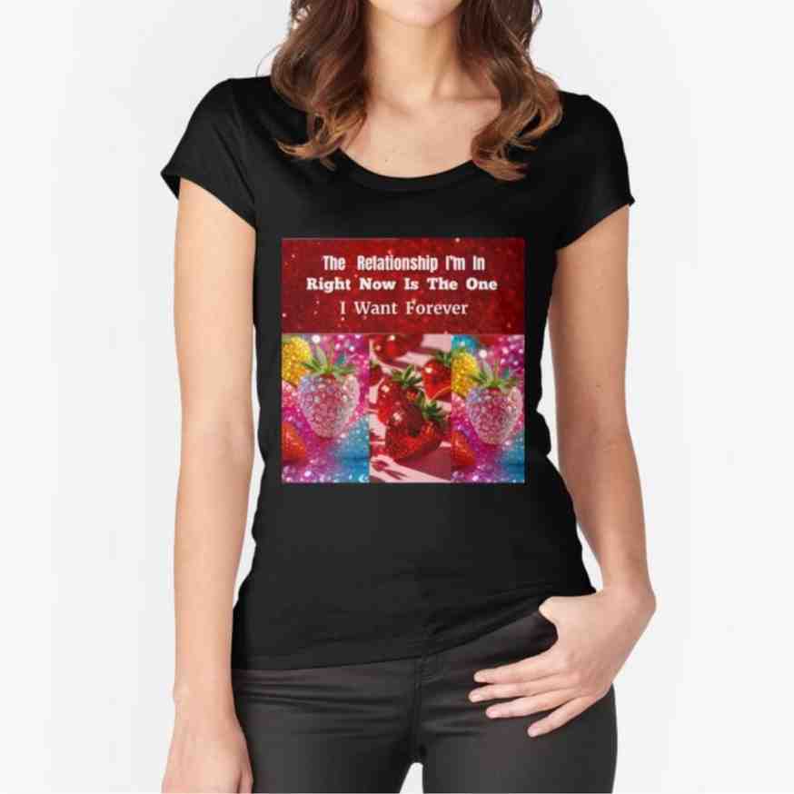 GLITTERY STRAWBERRY LOVE MESSAGE PRINTED GIFTS Fitted Scoop T-Shirt